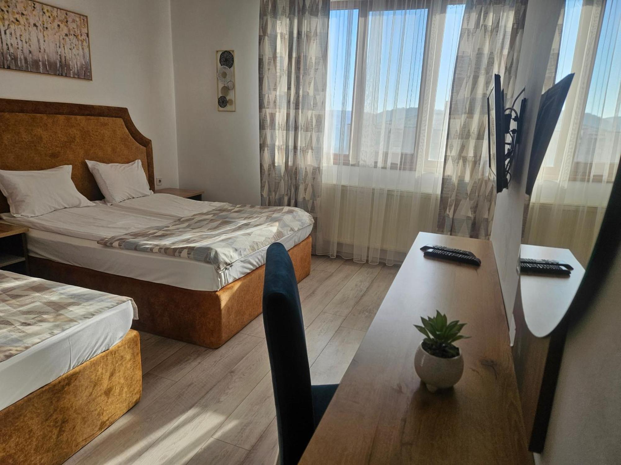 Hotel Priyateli - Friends à Veliko Tarnovo Chambre photo