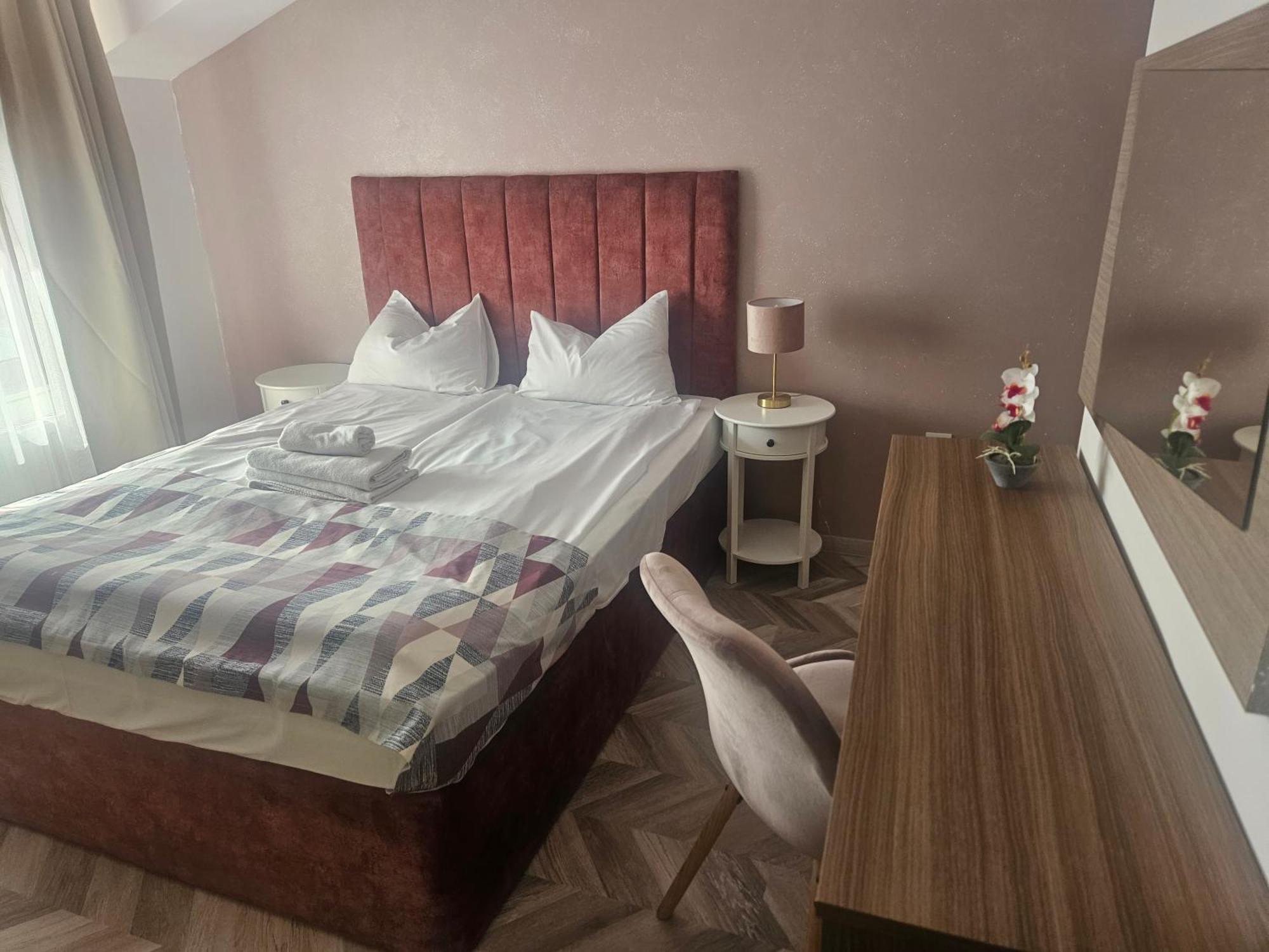 Hotel Priyateli - Friends à Veliko Tarnovo Chambre photo
